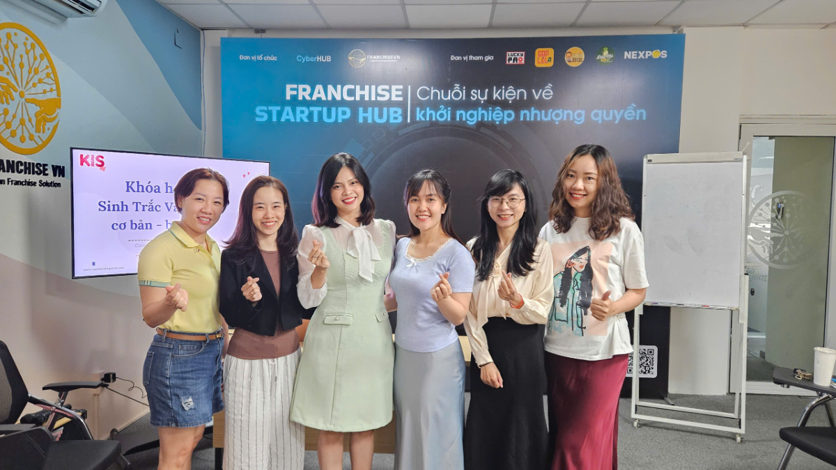 Lớp Sinh trắc vân tay của Trinh tại sự kiện Franchise Startup Hub